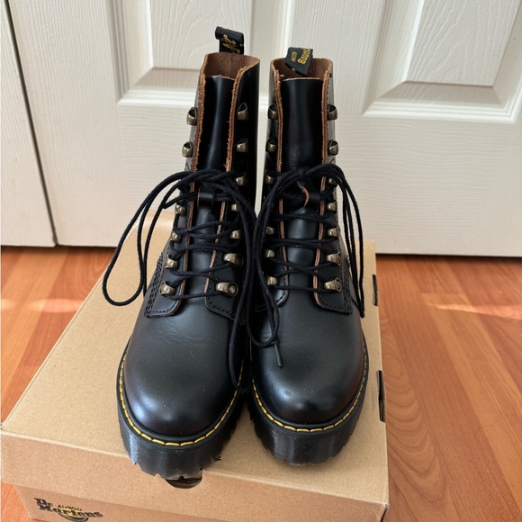 Dr MARTENS LEONA BLACK Vintage Smooth Size: 6 - Picture 5 of 8
